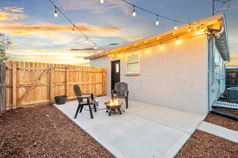 Building Photo - 3630 Magnolia St