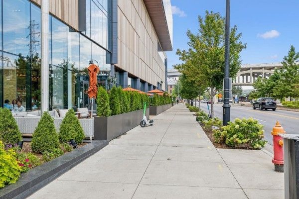 Building Photo - 160 2nd Ave S