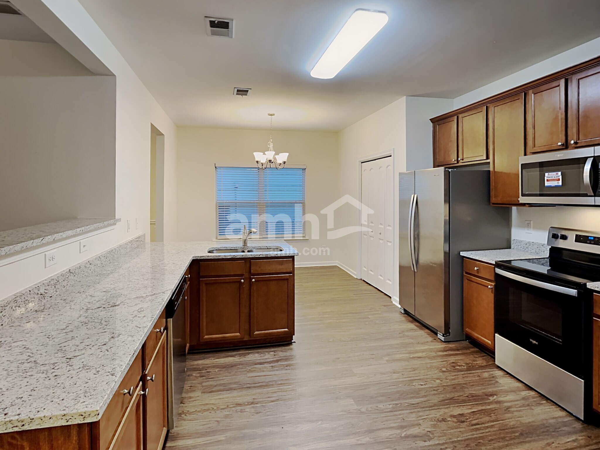 Building Photo - 343 Alcovy Way