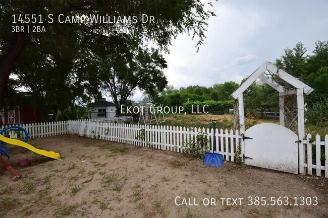 Building Photo - 14551 S Camp Williams Rd