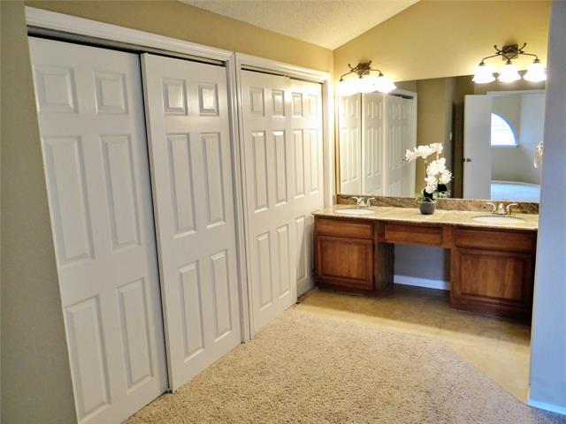 Building Photo - 517 Ranch Trail