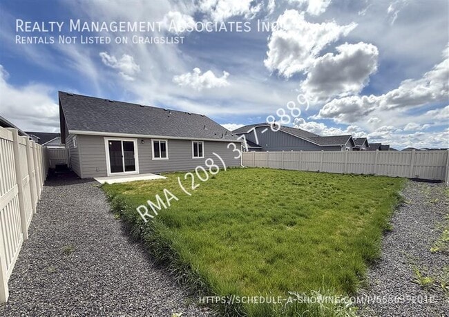 Building Photo - 3799 N Marionberry Ave