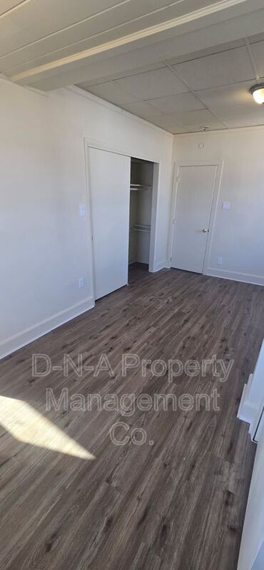 Building Photo - 154 Garibaldi Ave