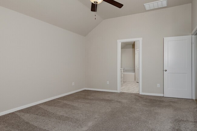 Building Photo - 151 Silva Creek Trl