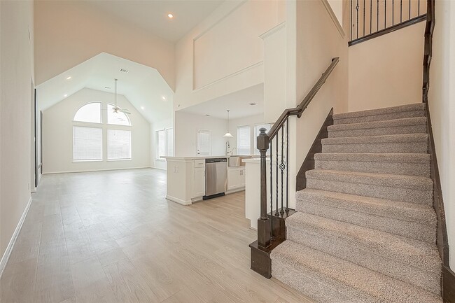 Building Photo - 3111 Trishelle Ct