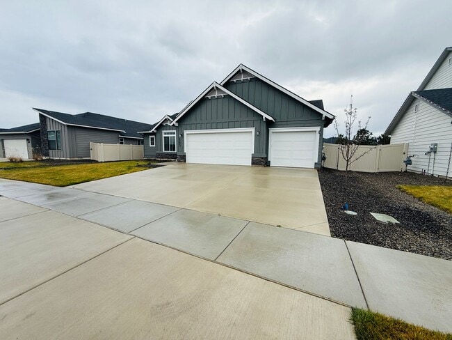 Building Photo - Brand New 4 Bedroom Home for Rent in SW Meridian!