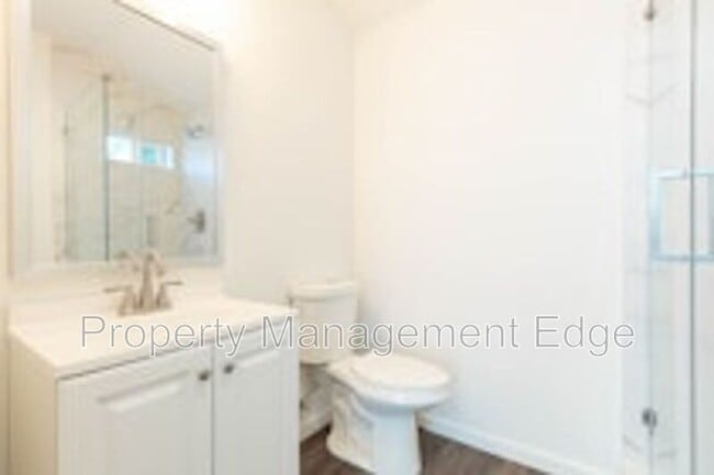 Building Photo - 40189 Julianne Dr