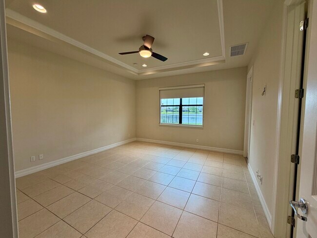 Building Photo - 2905 Siena Cir