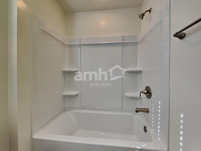 Building Photo - 1954 Weeping Cypress Dr