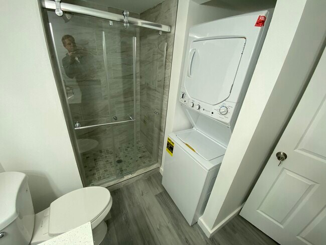 Building Photo - 21203 Largo Way