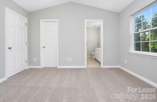 Building Photo - 10519 Yellow Rose Ln