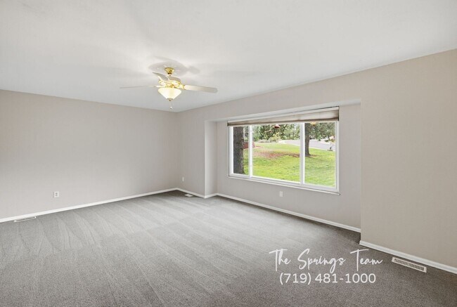 Building Photo - 3625 E Wade Ln
