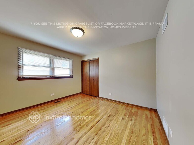 Building Photo - 16142 Grove Ave
