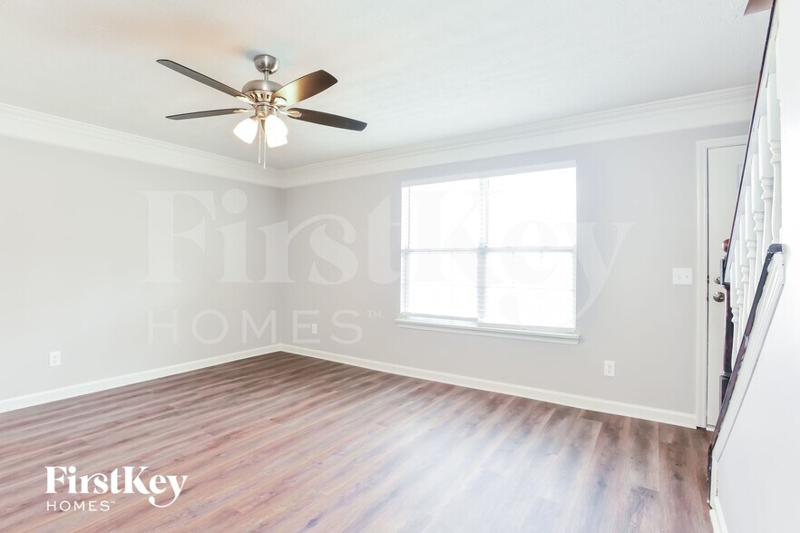 Building Photo - 204 Merritt Dr