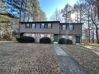 Building Photo - 502 Oakwood Ct