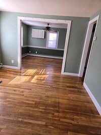 Building Photo - 117 Hemlock St