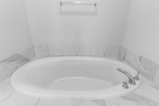 Building Photo - 17159 Sandstone St