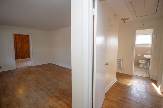 Building Photo - Charming 3-Bedroom Brick Home in Cayce