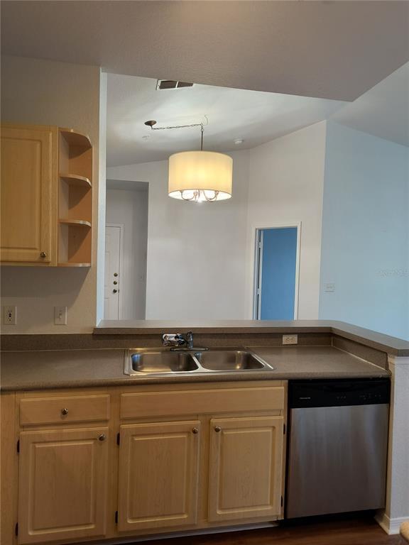 Building Photo - 8910 Legacy Ct