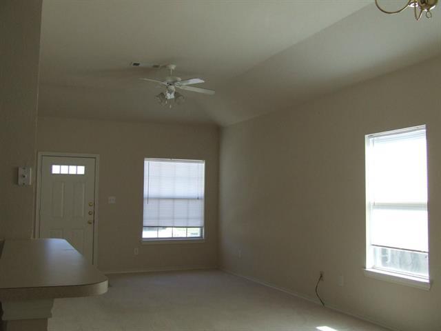 Building Photo - 921 Jenni Dr