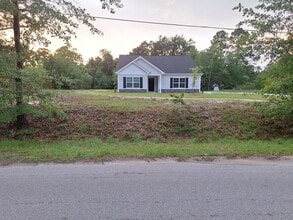 Building Photo - Newer Three Bedroom Home in Elgin SC!