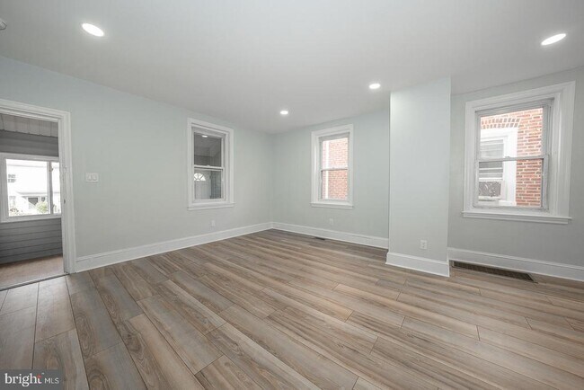 Building Photo - 145 Summit Terrace