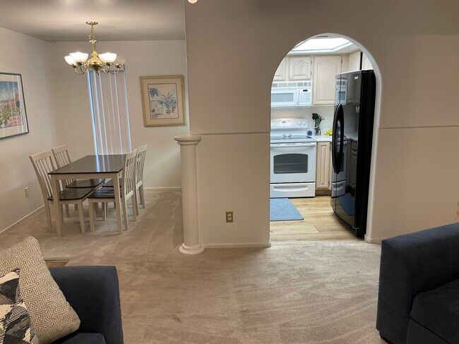 Building Photo - 601 Cabrillo Cir