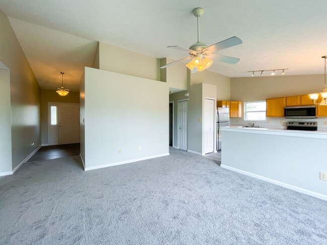 Building Photo - 4525 Golden Hinde Way