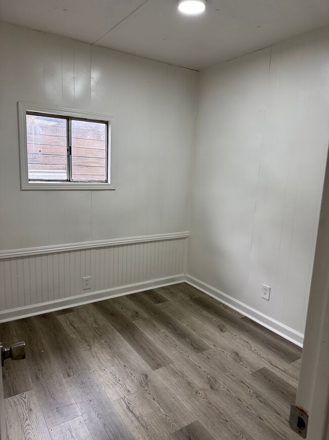 Building Photo - **Now Available!! Stevinson Mobile Home