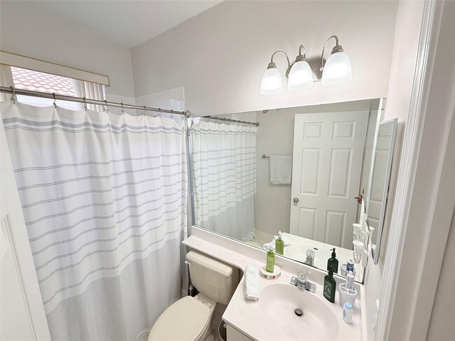 Building Photo - 4965 SW 153rd Ave