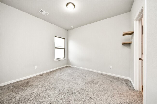 Building Photo - 2901 Apple Rose Ln