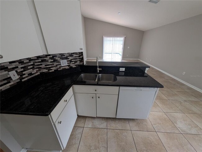 Building Photo - 913 Stallion Way