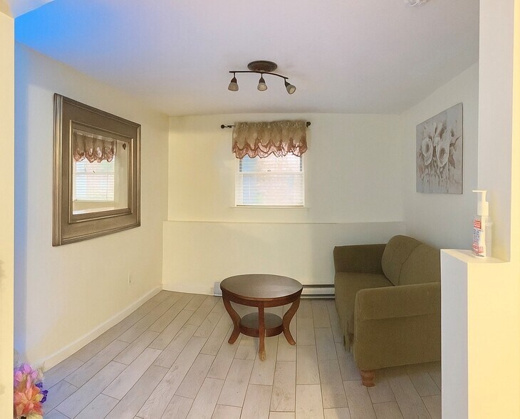 Building Photo - 178 Mountain Ave