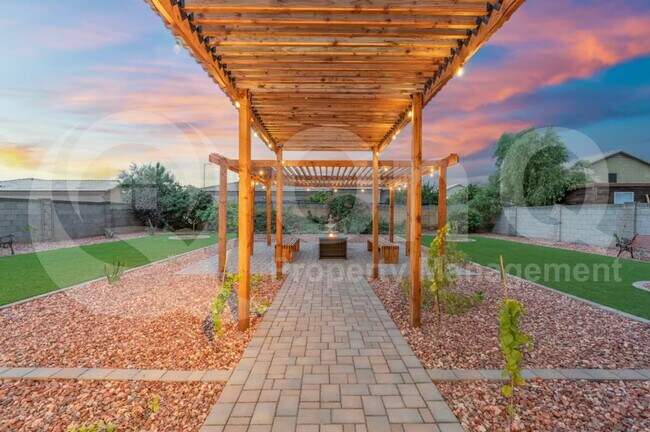 Building Photo - 16227 North 21st St