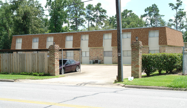 Hyde Park West - Hyde Park West Apartments