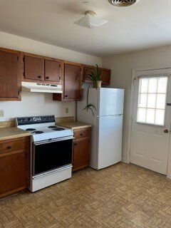 Building Photo - Dickson Duplex