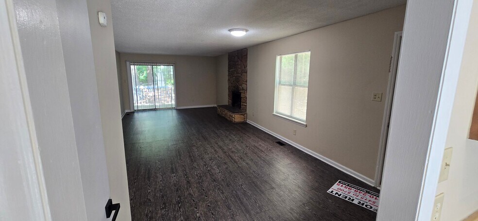 Building Photo - 4901 Walingford Dr