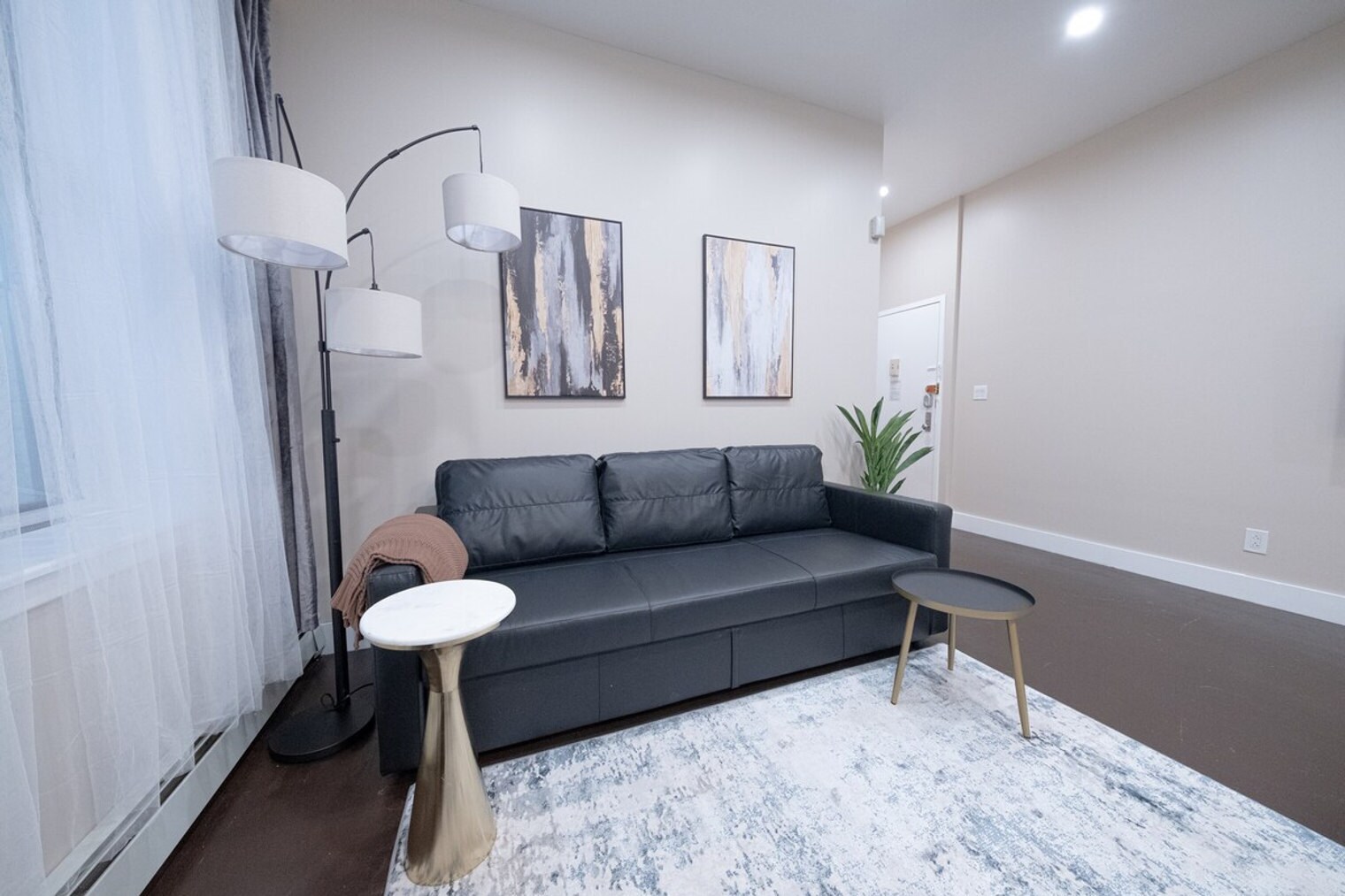 Building Photo - 245 W 113th St