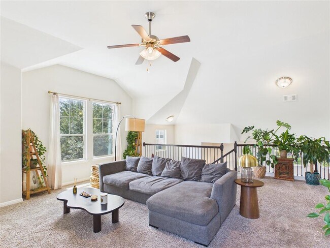Building Photo - 9310 Tanager Way