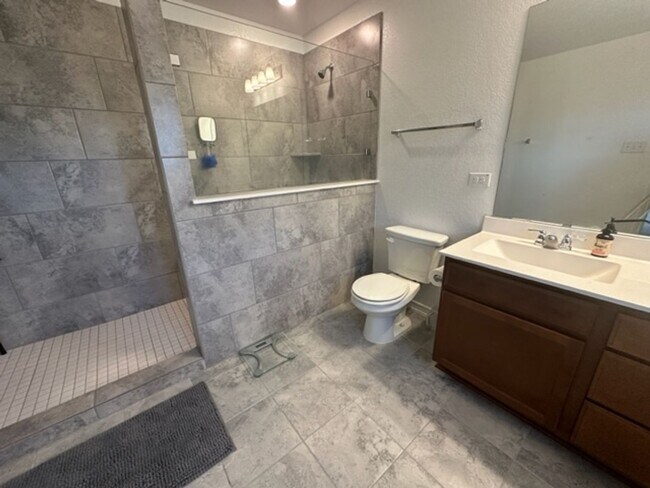 Building Photo - Coming soon... Beautiful 3 bedroom 2 bath ...