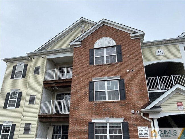Building Photo - 1127 Fernwood Ct