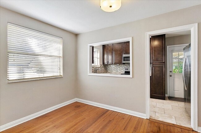 Building Photo - Beautiful home in desirable San Marco area!