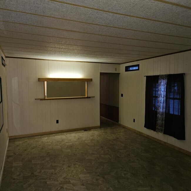 Building Photo - 111 Franklin St