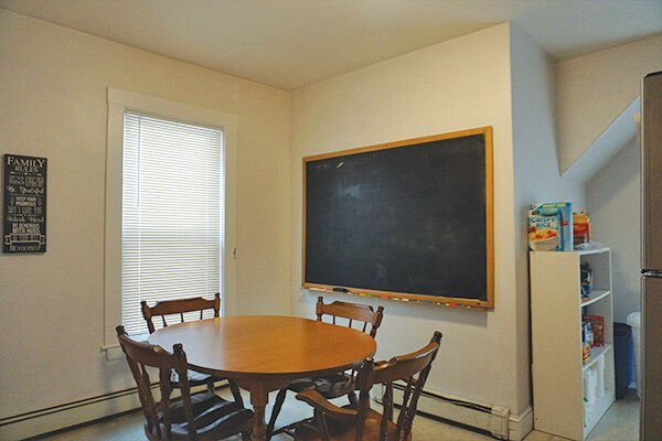 Building Photo - 339 Beacon St