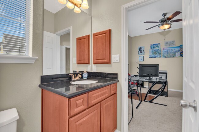 Building Photo - 9200 Westheimer Rd