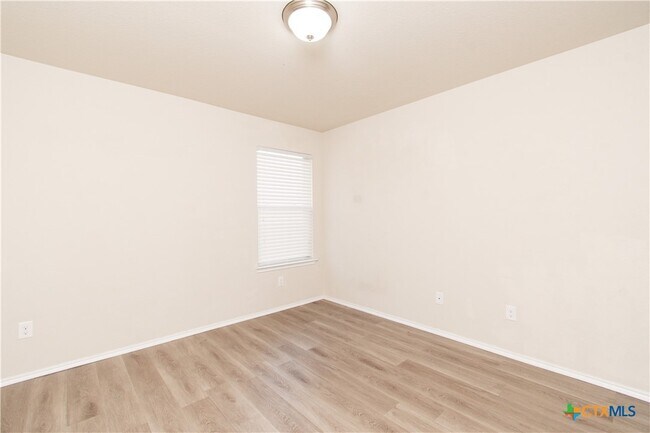 Building Photo - 5304 Waterbank Ln