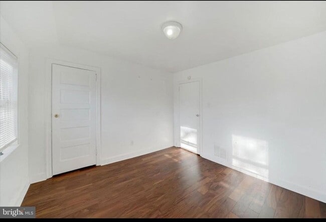Building Photo - Spacious 2 bedroom in Chester!