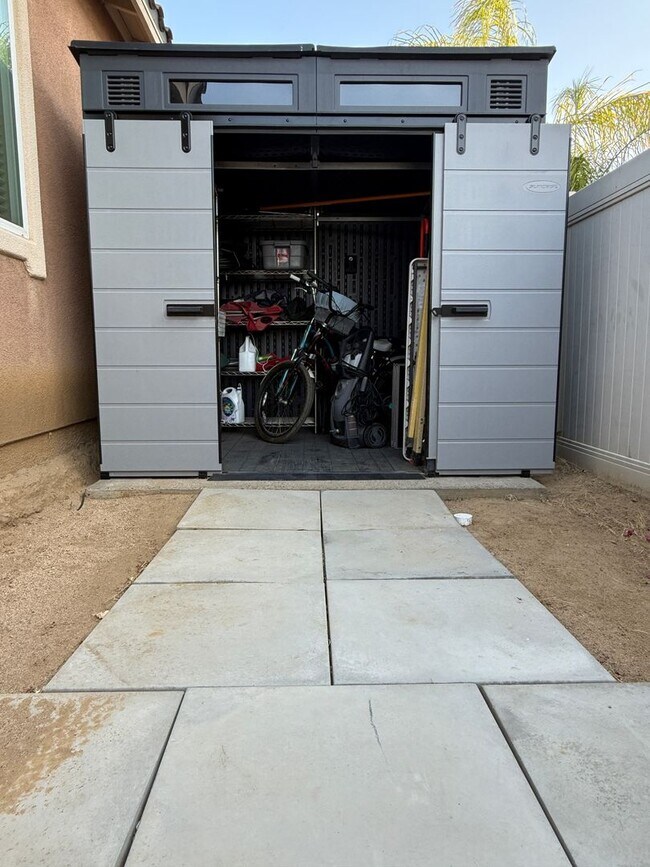 Building Photo - 848 Reyana Way