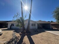 Building Photo - 1817 W Wood Dr