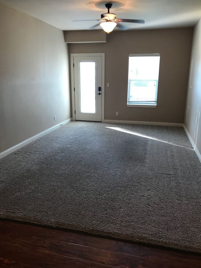 Building Photo - 2725 Northridge Pkwy